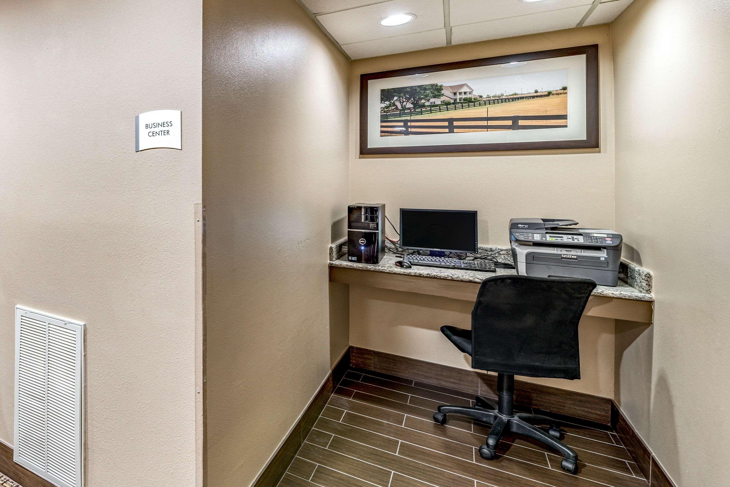 Quality Inn West Plano - Dallas Экстерьер фото