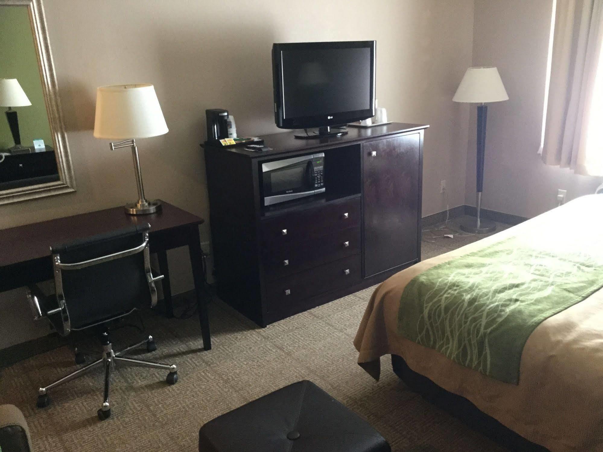 Quality Inn West Plano - Dallas Экстерьер фото